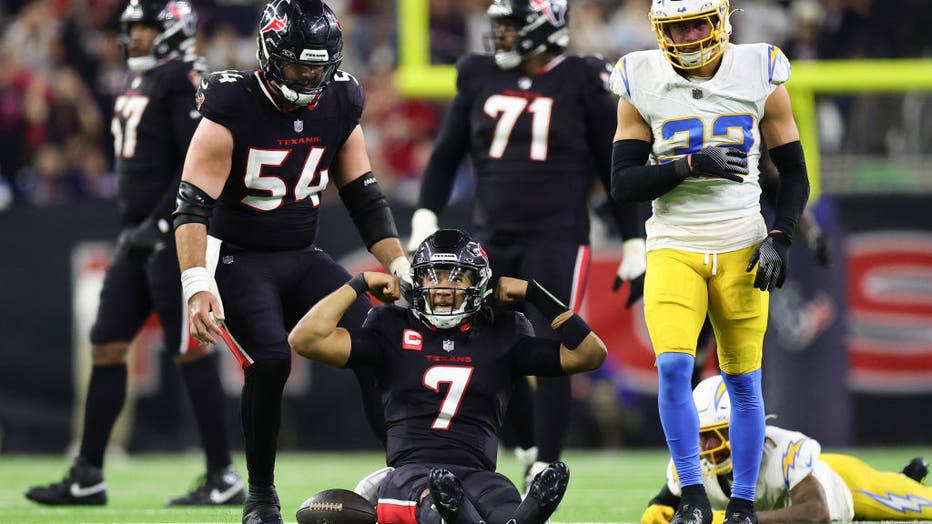 Denver Broncos ja Pittsburgh Steelers putosivat molemmat pudotuspelien ensimmäisellä kierroksella